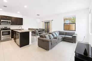 20682 NE 2nd Ct, Miami, FL 33179 - Photo 2