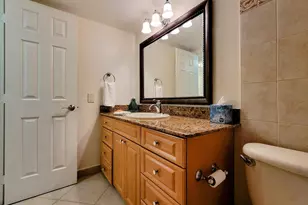 111 Lake Emerald Dr, Oakland Park, FL 33309 - Photo 24
