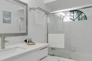 231 SE 8th St, Dania Beach, FL 33004 - Photo 18