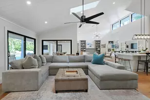 19526 W Trails End Terrace, Jupiter, FL 33458 - Photo 2