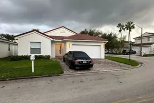 3380 SW 50th St, Hollywood, FL 33312 - Photo 2