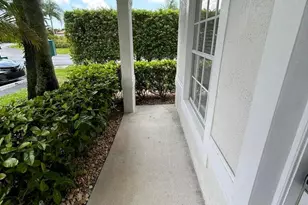13519 Fountain View Blvd, Wellington, FL 33414 - Photo 4