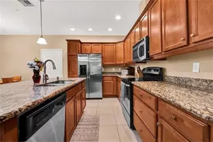2930 Cascada Isle Way, Cooper City, FL 33024 - Photo 10
