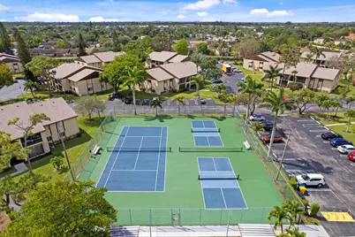 336 Pine Ridge Circle #B-1, Greenacres, FL 33463 - Photo 4
