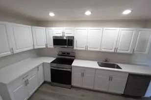 1862 SW Burlington Street SW, Port Saint Lucie, FL 34984 - Photo 6