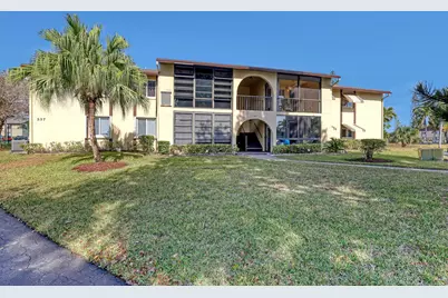 337 Pine Ridge Circle #D-2, Greenacres, FL 33463 - Photo 4