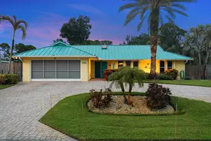 1781 SE Fallon Dr, Port Saint Lucie, FL 34983 - Photo 2