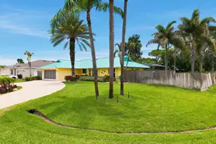 1781 SE Fallon Dr, Port Saint Lucie, FL 34983 - Photo 4