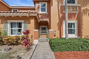 2154 Siena Way, Hollywood, FL 33021 - Photo 2