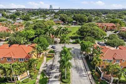 2154 Siena Way, Hollywood, FL 33021 - Photo 36