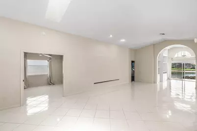 9763 Harbour Lake Circle S, Boynton Beach, FL 33437 - Photo 10