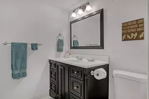 339 Pine Ridge Cir, Greenacres, FL 33463 - Photo 20