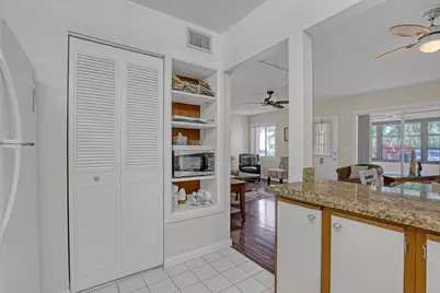 339 Pine Ridge Circle #D-1, Greenacres, FL 33463 - Photo 16
