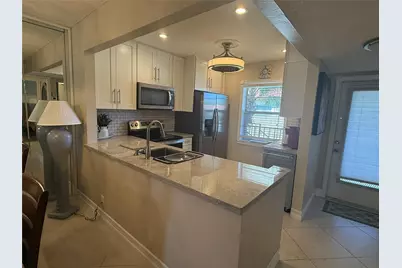 32 Abbey Lane #207, Delray Beach, FL 33446 - Photo 6