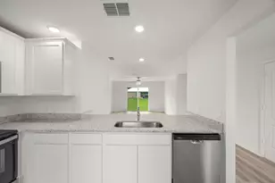 1013 SW Fisherman Ave, Port Saint Lucie, FL 34953 - Photo 8