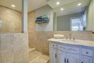 1920 Waters Edge, Pompano Beach, FL 33062 - Photo 20