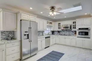 1920 Waters Edge, Pompano Beach, FL 33062 - Photo 10