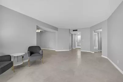 3590 Via Poinciana #202, Lake Worth, FL 33467 - Photo 20