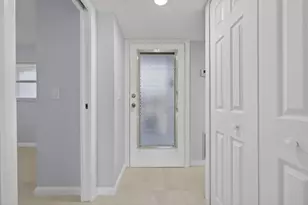 3590 Via Poinciana, Lake Worth, FL 33467 - Photo 16