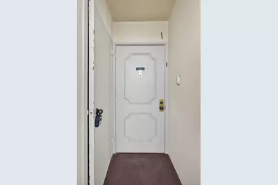 3590 Via Poinciana #202, Lake Worth, FL 33467 - Photo 6