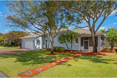 2570 SE 4th Place, Homestead, FL 33033 - Photo 4