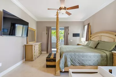 2570 SE 4th Place, Homestead, FL 33033 - Photo 32