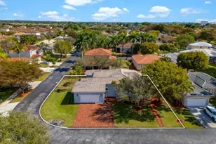 2570 SE 4th Pl, Homestead, FL 33033 - Photo 44