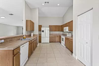 2134 SW Savage Boulevard, Port Saint Lucie, FL 34953 - Photo 8