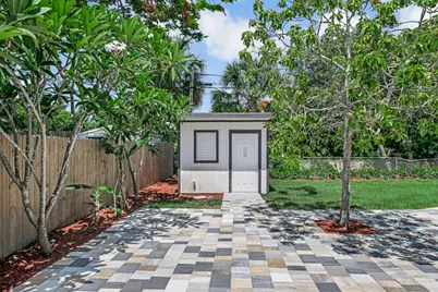 12063 Acapulco Avenue, Palm Beach Gardens, FL 33410 - Photo 8