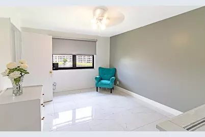 10331 Sunrise Lakes Boulevard #302, Sunrise, FL 33322 - Photo 14