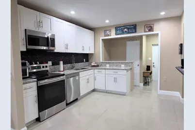 2000 SW 95th Terrace, Miramar, FL 33025 - Photo 2