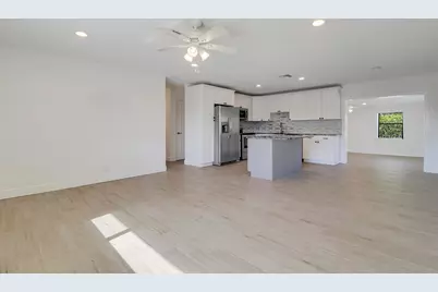 816 Juniper Drive, North Palm Beach, FL 33408 - Photo 6