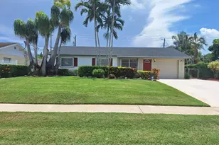 4972 Royal Ct S, West Palm Beach, FL 33415 - Photo 2