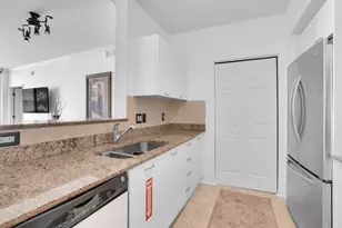 625 Casa Loma Blvd, Boynton Beach, FL 33435 - Photo 8