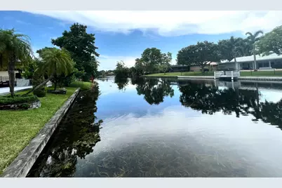 625 W Tropical Way, Plantation, FL 33317 - Photo 14