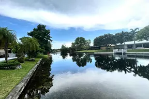 625 W Tropical Way, Plantation, FL 33317 - Photo 14