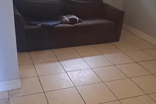 898 NE 39th St, Oakland Park, FL 33334 - Photo 10