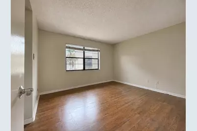 2050 Oleander Boulevard #4-206, Fort Pierce, FL 34950 - Photo 2