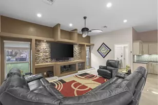 1437 NW 102nd Dr, Coral Springs, FL 33071 - Photo 14
