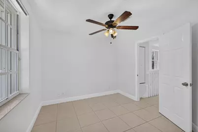 946 Summit Lake Drive, West Palm Beach, FL 33406 - Photo 24