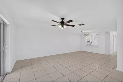 946 Summit Lake Drive, West Palm Beach, FL 33406 - Photo 12