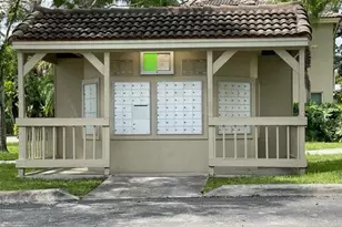 946 Summit Lake Dr, West Palm Beach, FL 33406 - Photo 34