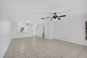 946 Summit Lake Dr, West Palm Beach, FL 33406 - Photo 10