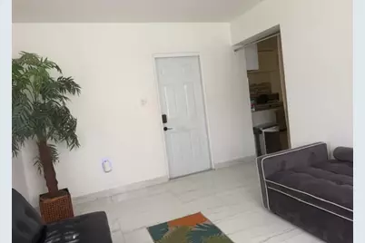 210 NE 5th Avenue, Dania Beach, FL 33004 - Photo 22