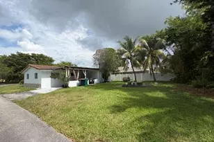 210 NE 5th Ave, Dania Beach, FL 33004 - Photo 24