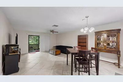 1303 Lakeview E, Royal Palm Beach, FL 33411 - Photo 4