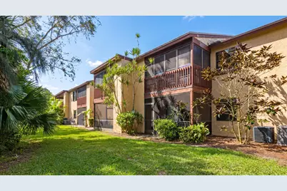 1303 Lakeview E, Royal Palm Beach, FL 33411 - Photo 14