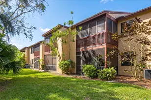 1303 Lakeview E, Royal Palm Beach, FL 33411 - Photo 14