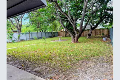 424 NE 72nd Street, Miami, FL 33138 - Photo 18