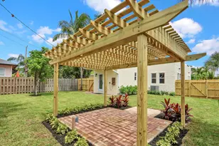 842 Selkirk St, West Palm Beach, FL 33405 - Photo 28